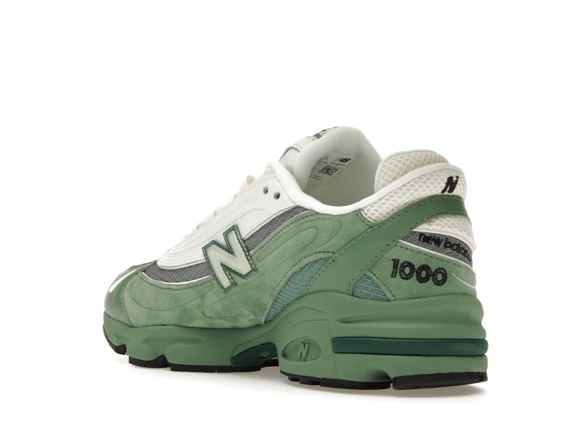 Vue 24 de New Balance 1000 Green Grey