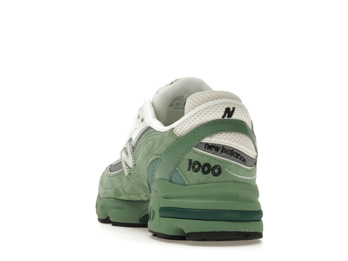 Vue 26 de New Balance 1000 Green Grey