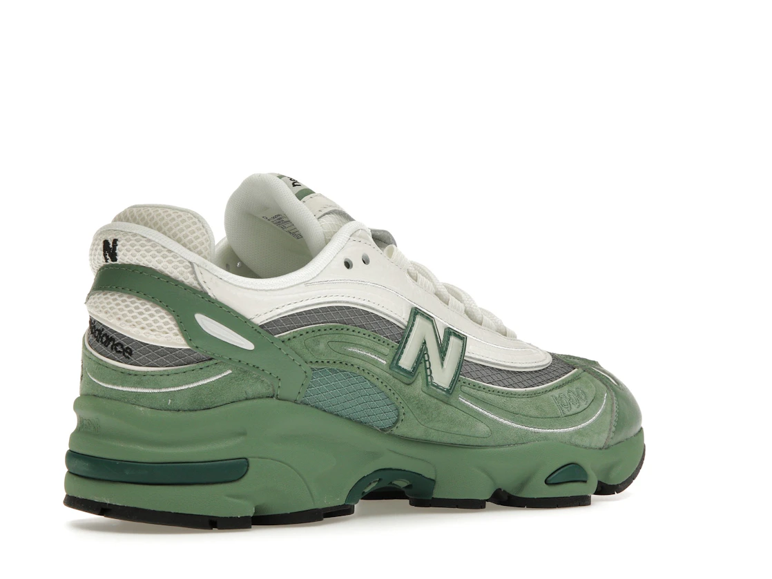 Vue 33 de New Balance 1000 Green Grey