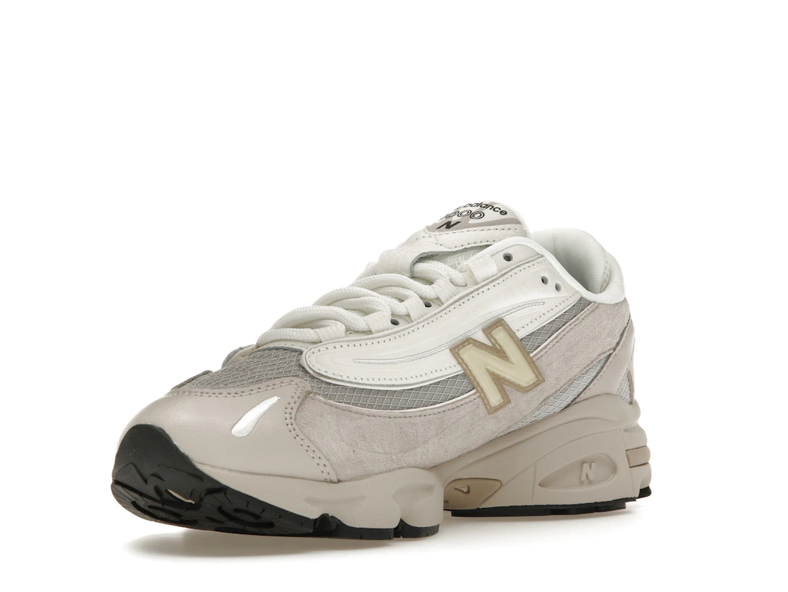Vue 14 de New Balance 1000 Grey Cream