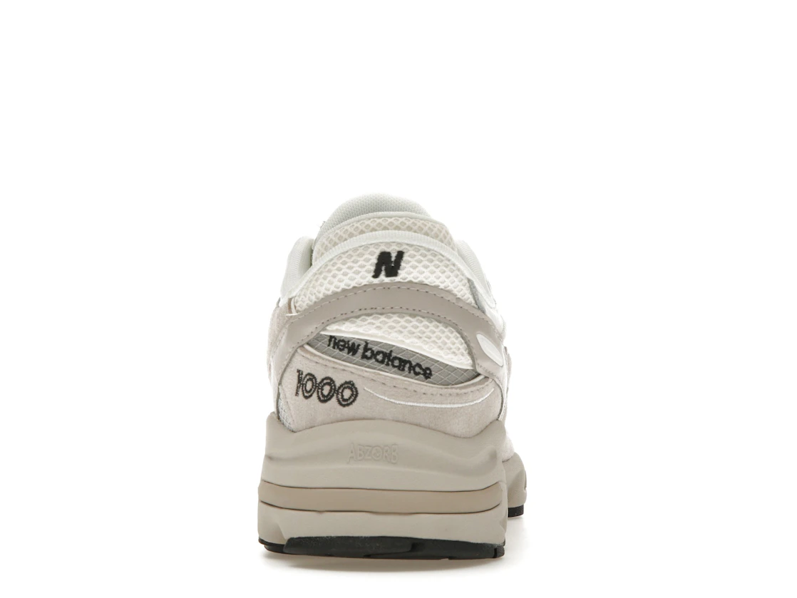 Vue 28 de New Balance 1000 Grey Cream