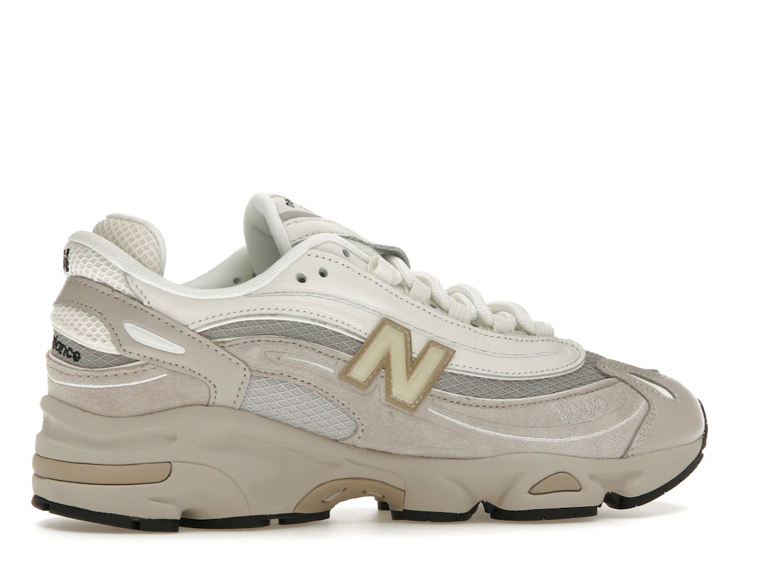 Vue 35 de New Balance 1000 Grey Cream