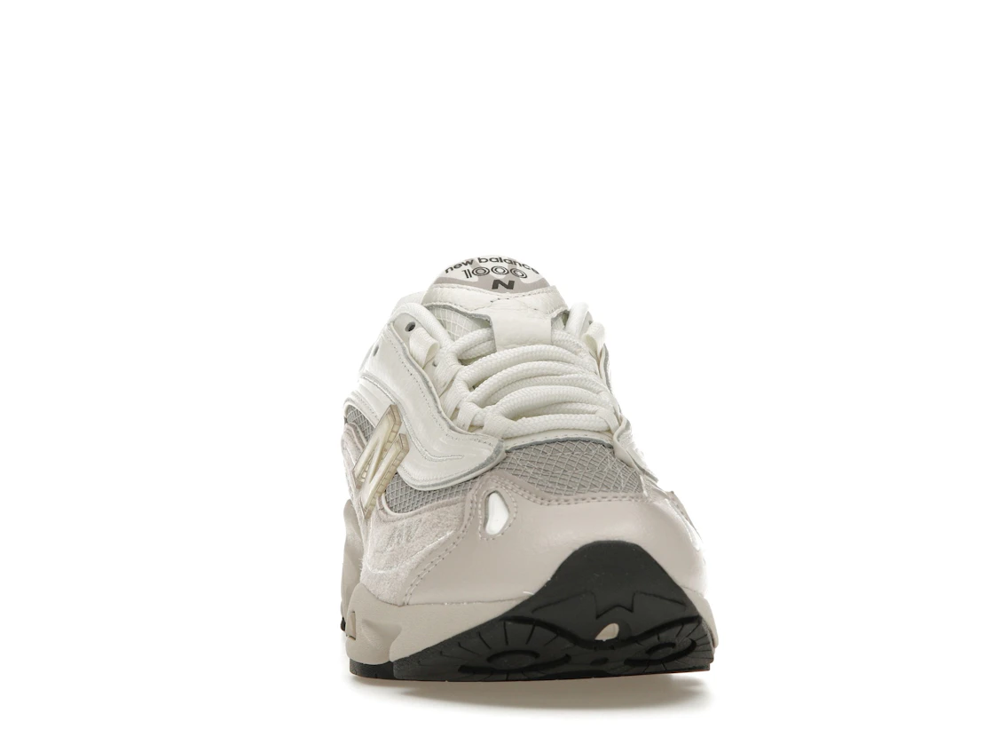 Vue 9 de New Balance 1000 Grey Cream