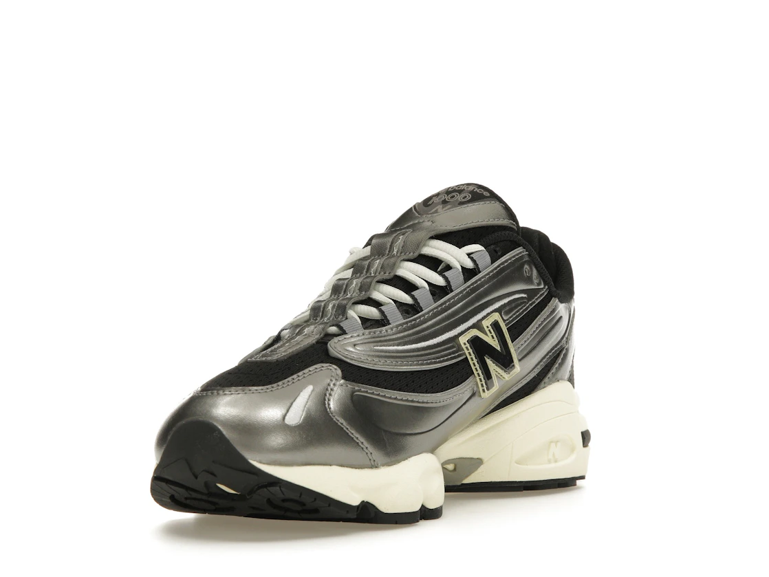 Vue 13 de New Balance 1000 Silver Metallic