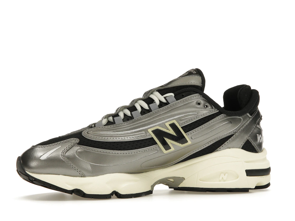 Vue 17 de New Balance 1000 Silver Metallic
