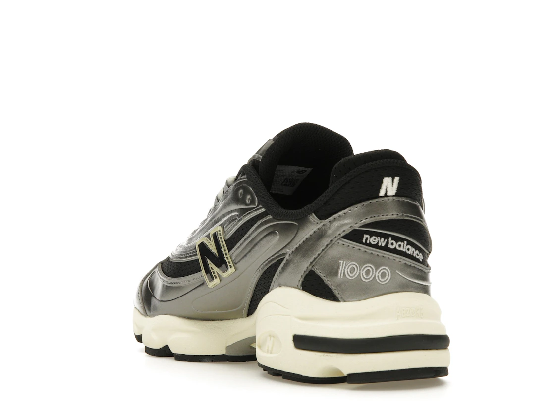 Vue 25 de New Balance 1000 Silver Metallic