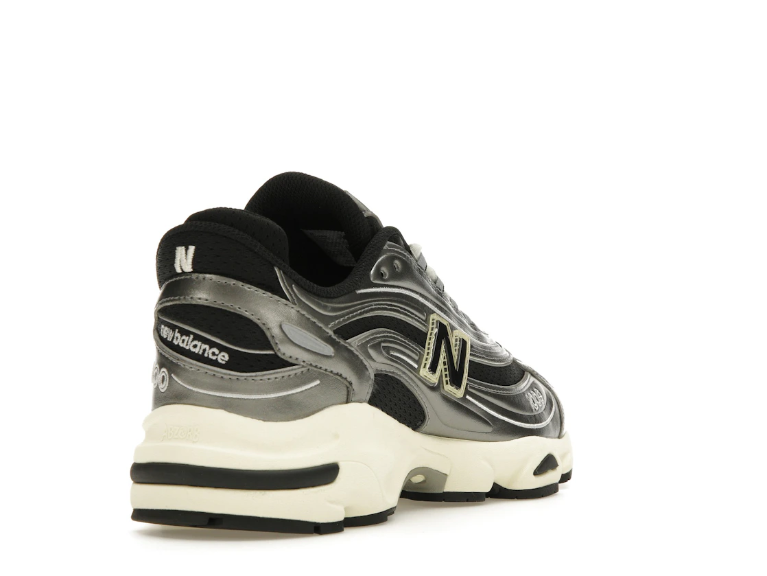Vue 31 de New Balance 1000 Silver Metallic