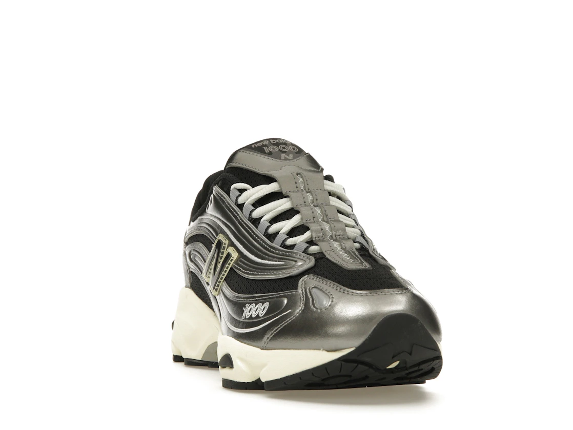 Vue 8 de New Balance 1000 Silver Metallic