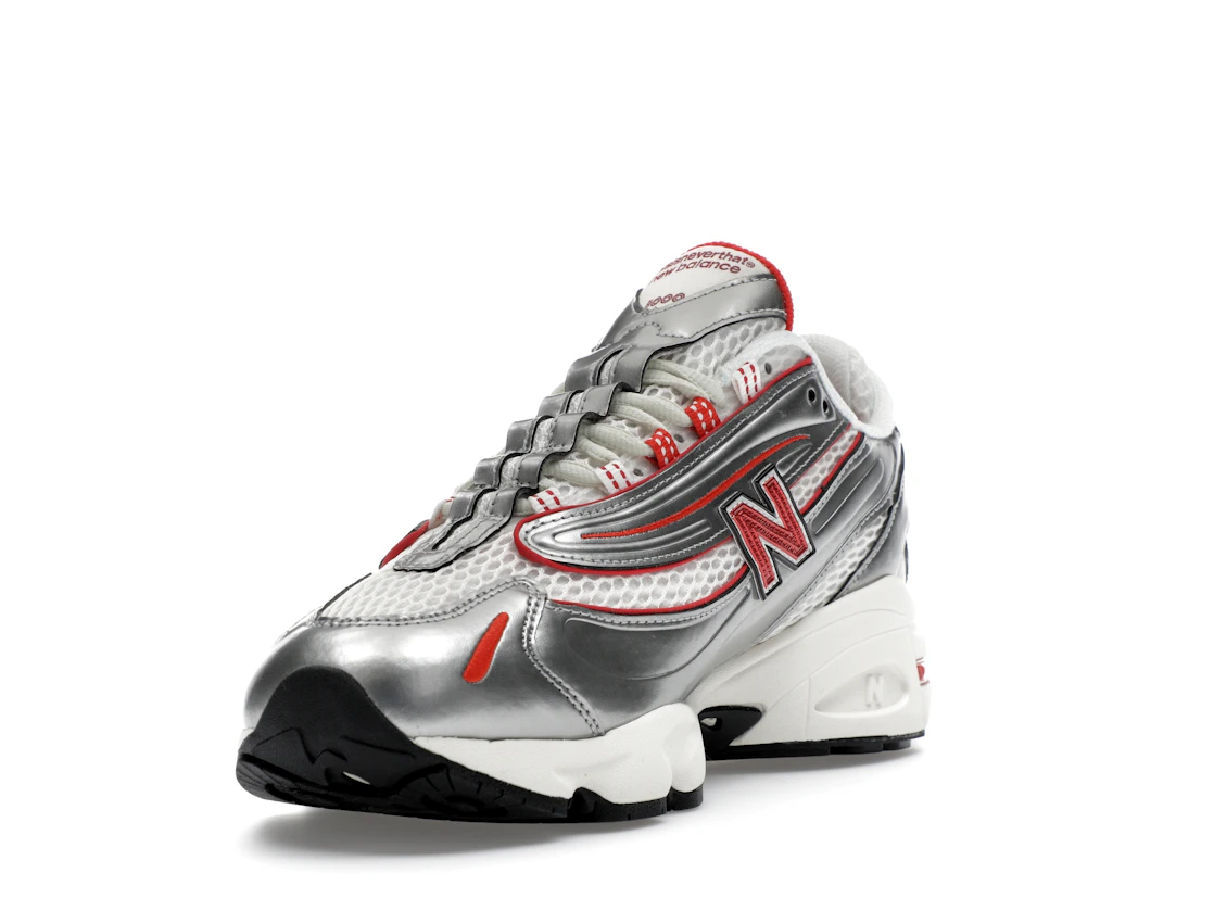 Vue 13 de New Balance 1000 thisisneverthat Metallic Silver Red