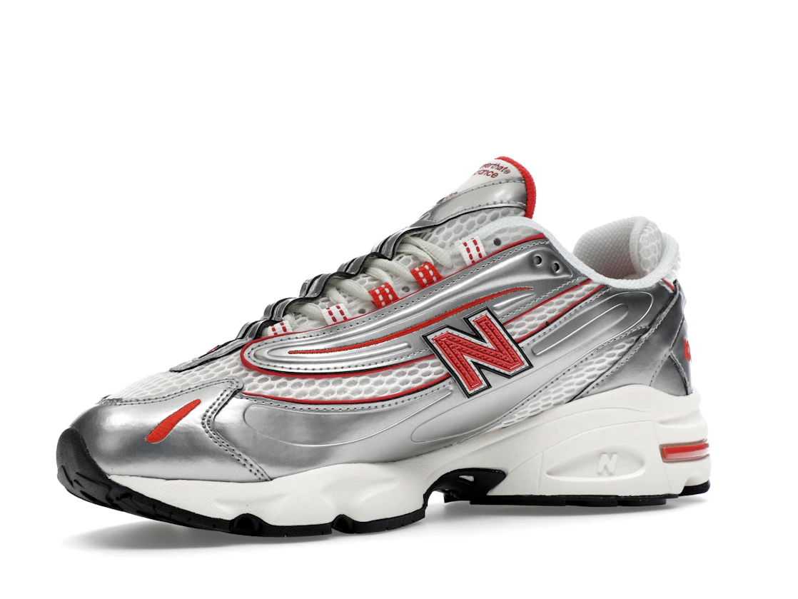 Vue 16 de New Balance 1000 thisisneverthat Metallic Silver Red