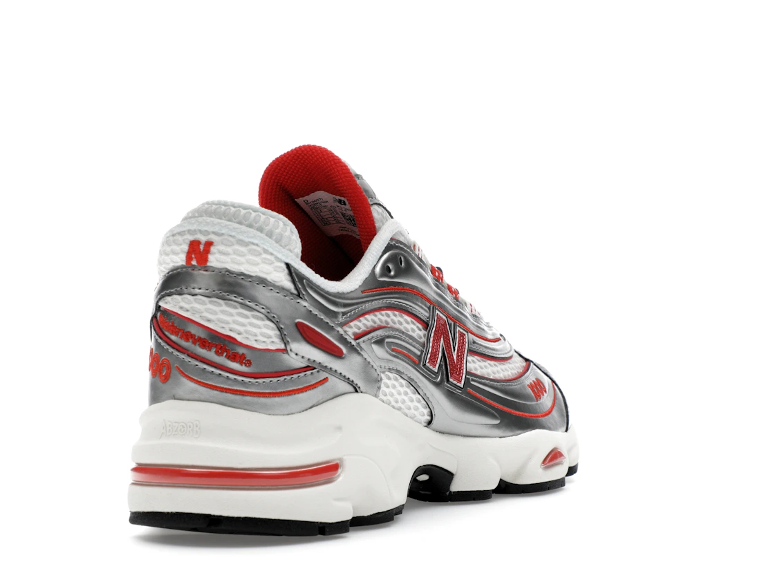 Vue 31 de New Balance 1000 thisisneverthat Metallic Silver Red
