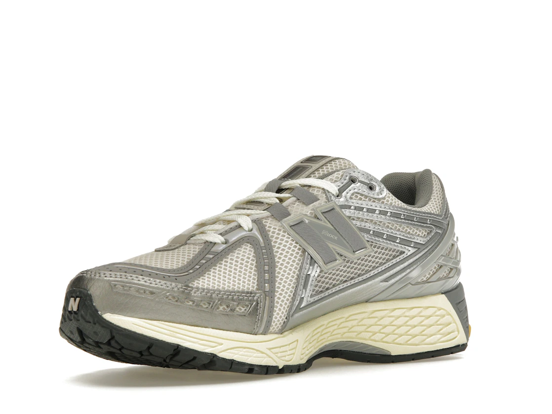 Vue 15 de New Balance 1906 Moonbeam Raincloud