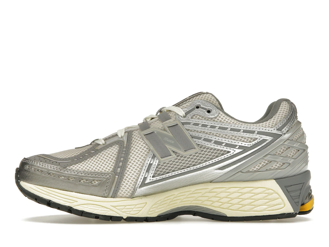 Vue 19 de New Balance 1906 Moonbeam Raincloud