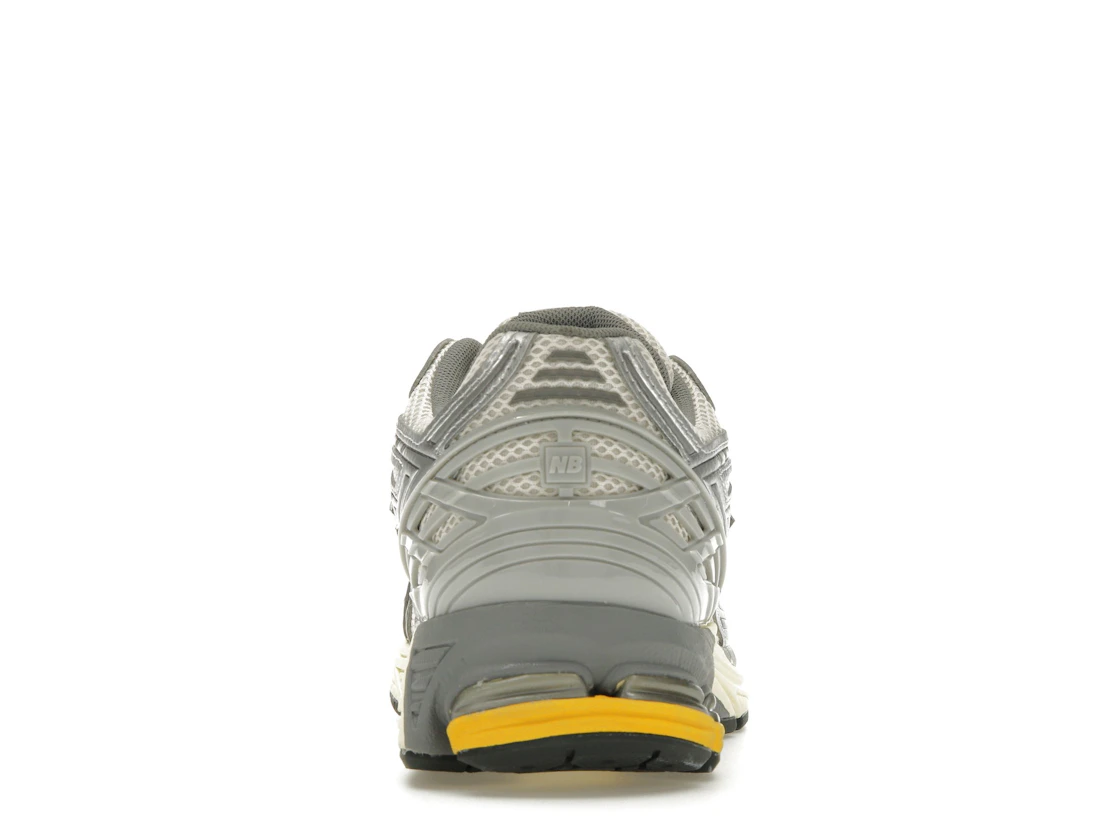 Vue 28 de New Balance 1906 Moonbeam Raincloud