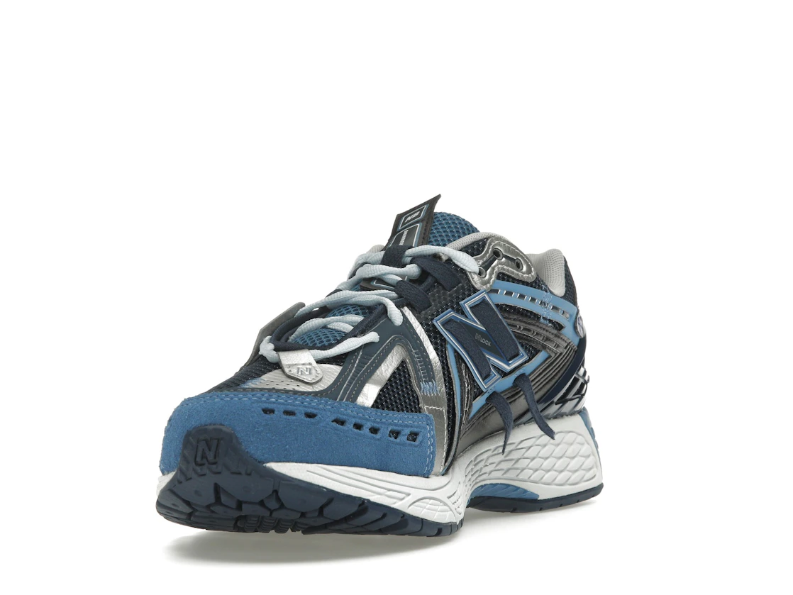Vue 13 de New Balance 1906A Deep Blue