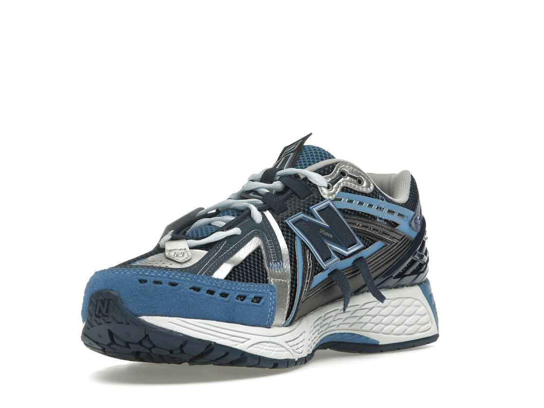 Vue 14 de New Balance 1906A Deep Blue