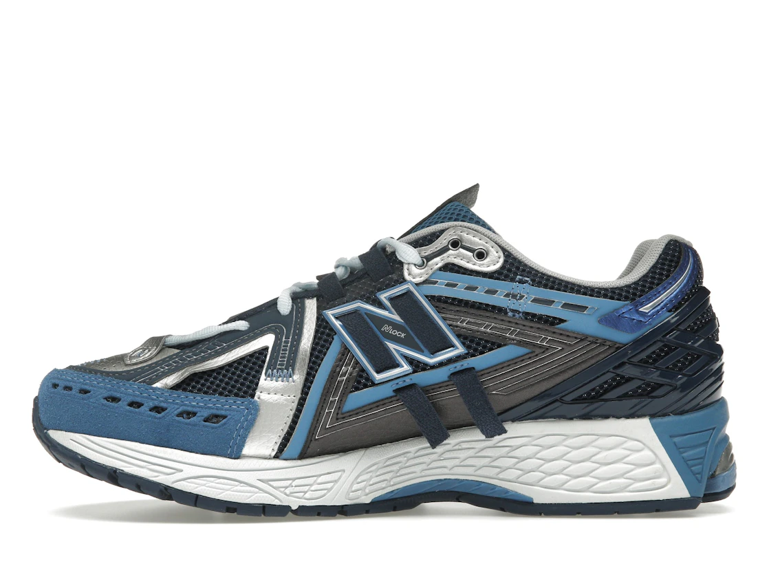 Vue 19 de New Balance 1906A Deep Blue