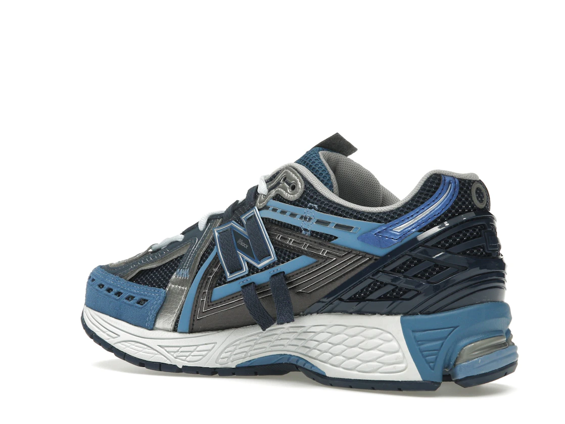Vue 23 de New Balance 1906A Deep Blue