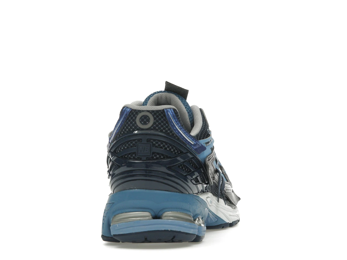 Vue 29 de New Balance 1906A Deep Blue