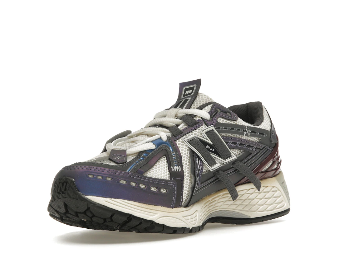 Vue 14 de New Balance 1906A Inkwell Sea Salt