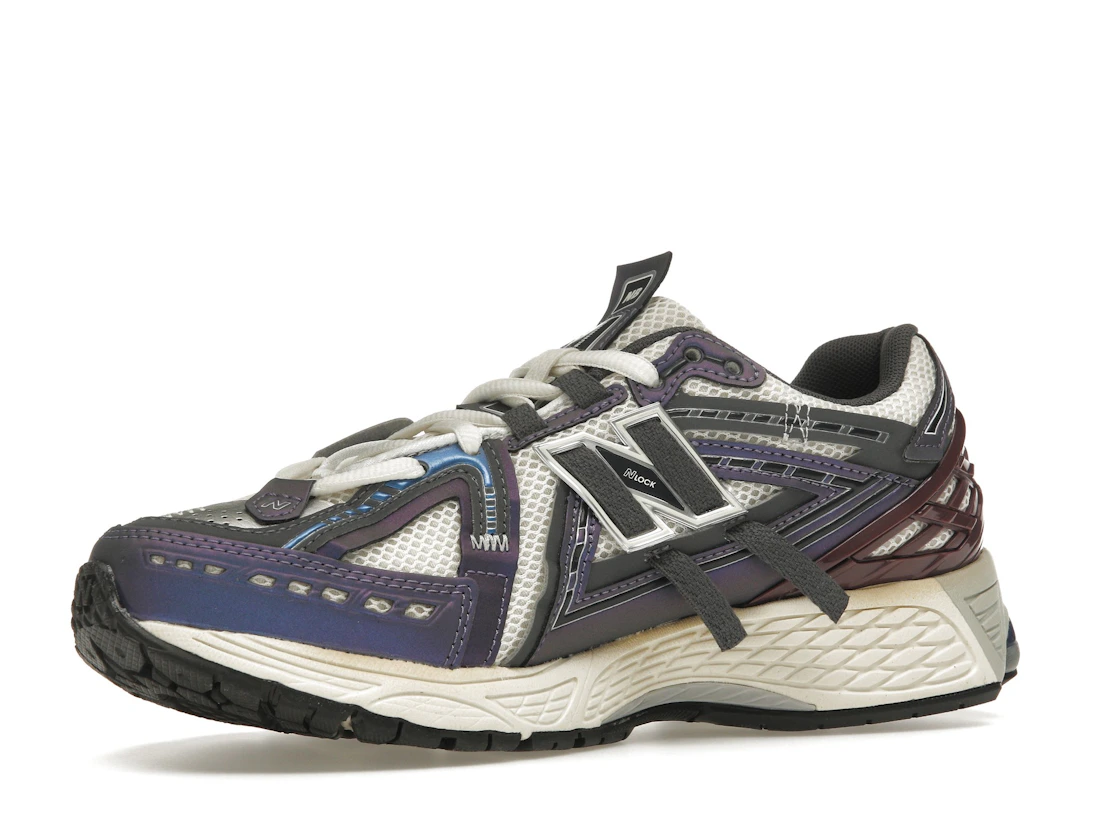 Vue 16 de New Balance 1906A Inkwell Sea Salt