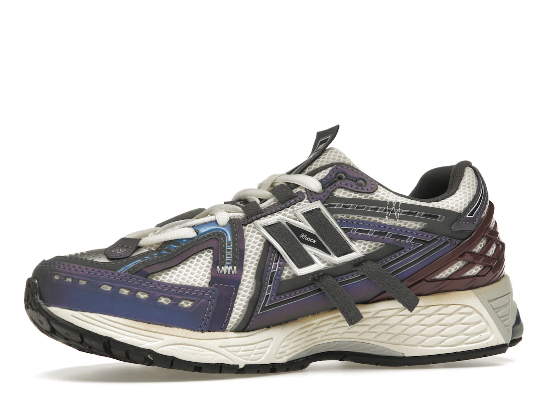 Vue 17 de New Balance 1906A Inkwell Sea Salt