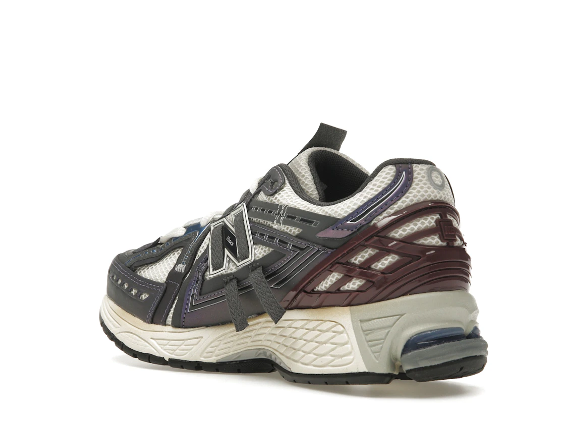 Vue 24 de New Balance 1906A Inkwell Sea Salt