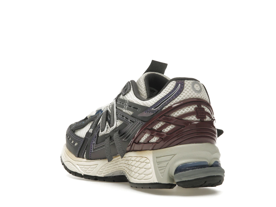Vue 25 de New Balance 1906A Inkwell Sea Salt