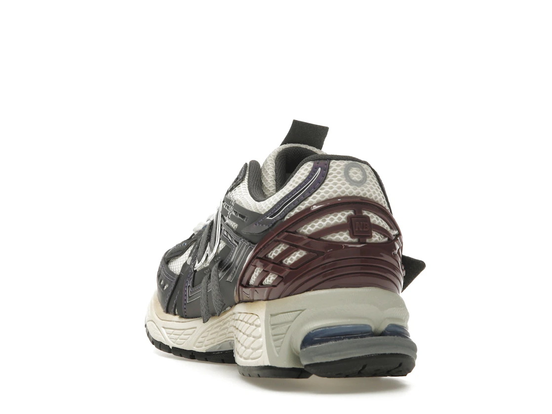 Vue 26 de New Balance 1906A Inkwell Sea Salt