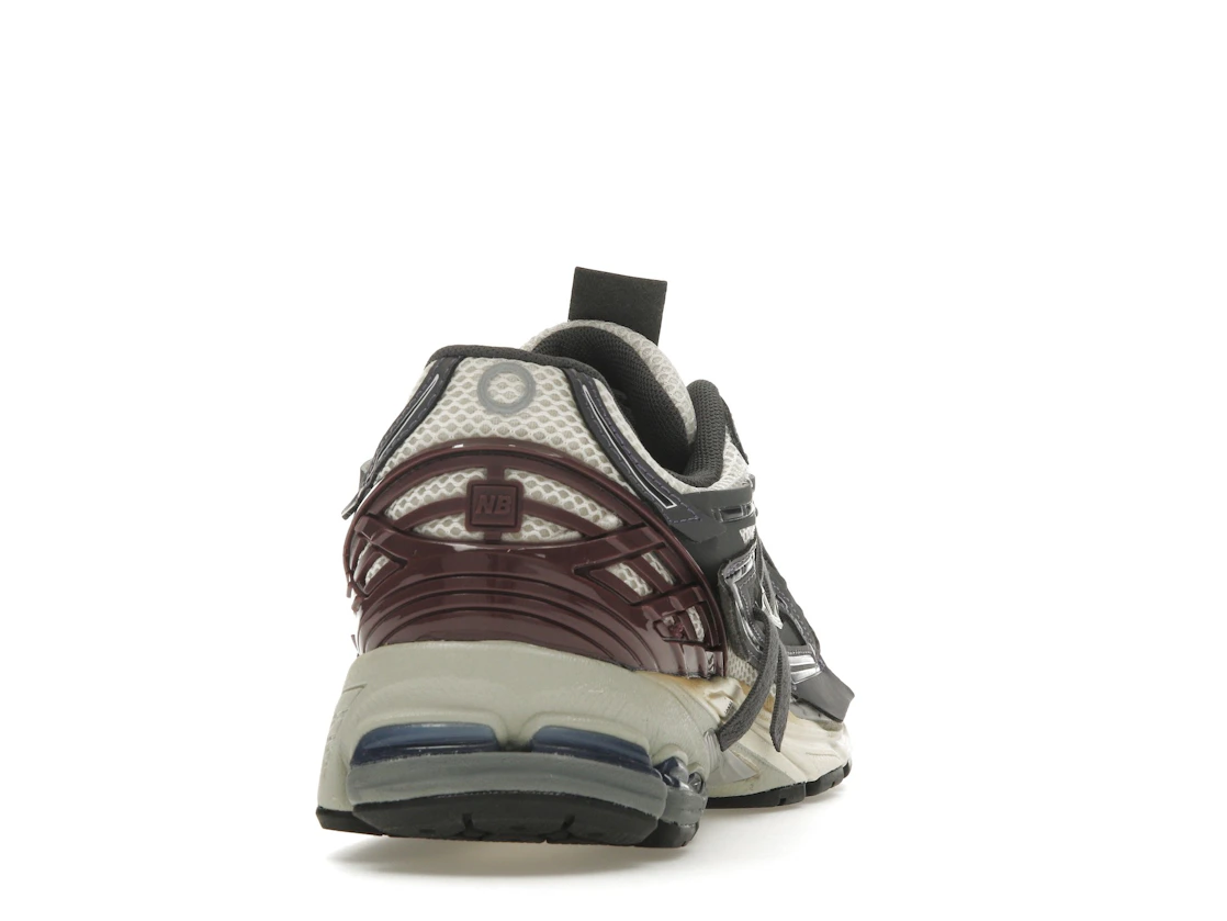 Vue 29 de New Balance 1906A Inkwell Sea Salt