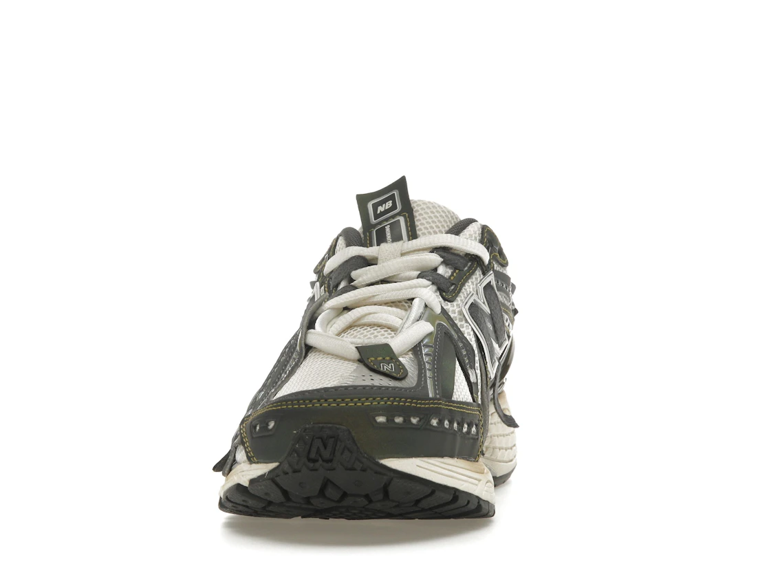 Vue 11 de New Balance 1906A Olive Juice Sea Salt