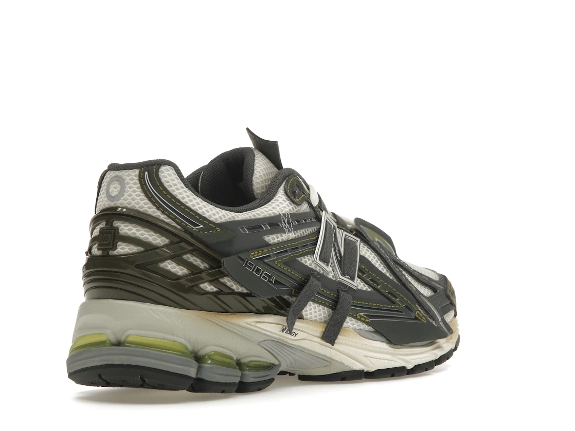 Vue 32 de New Balance 1906A Olive Juice Sea Salt