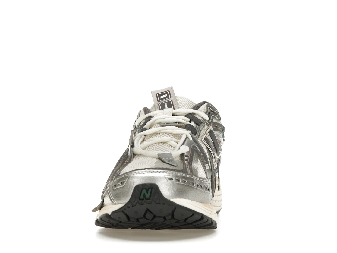 Vue 11 de New Balance 1906A Tech Explosion