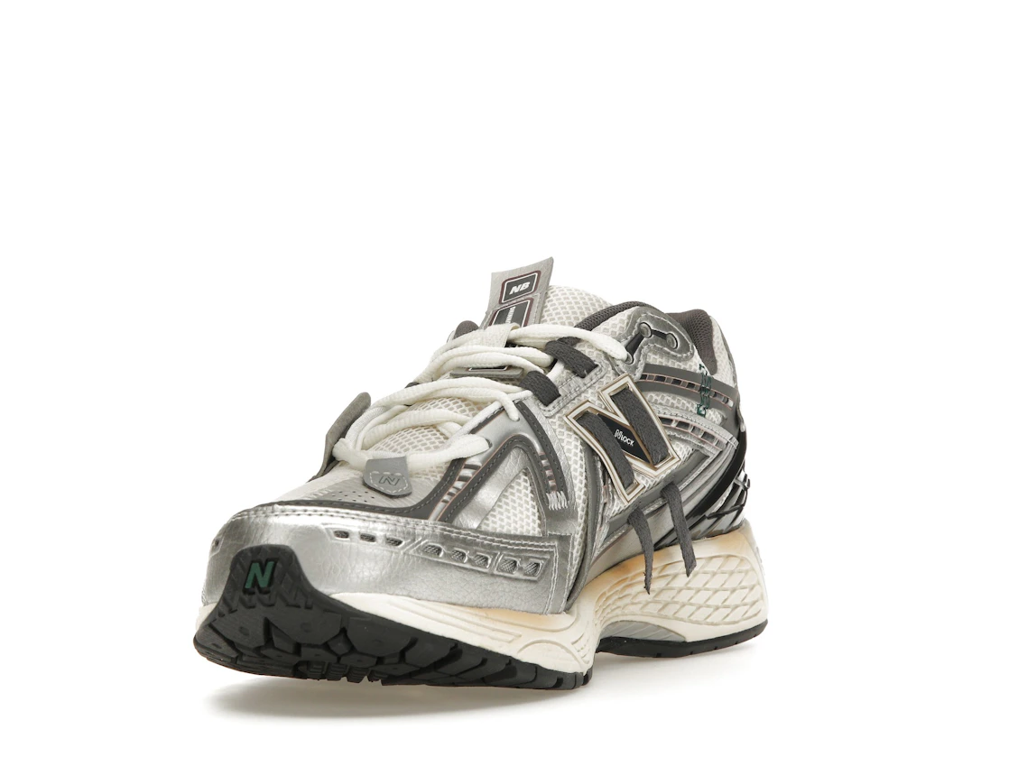 Vue 13 de New Balance 1906A Tech Explosion