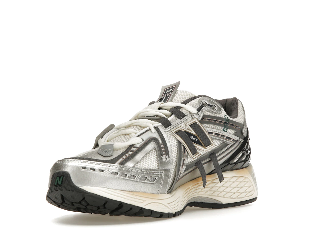 Vue 14 de New Balance 1906A Tech Explosion