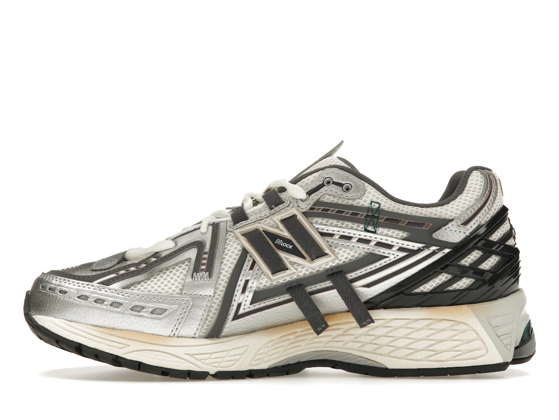Vue 19 de New Balance 1906A Tech Explosion
