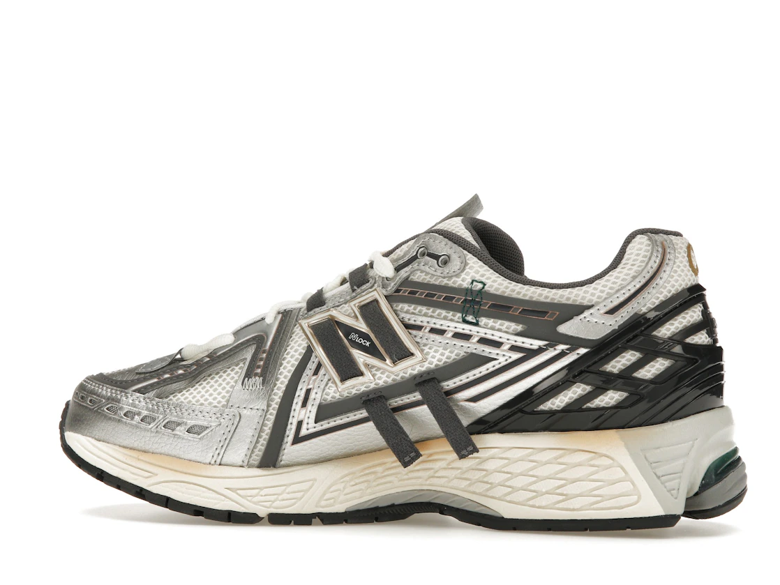 Vue 21 de New Balance 1906A Tech Explosion