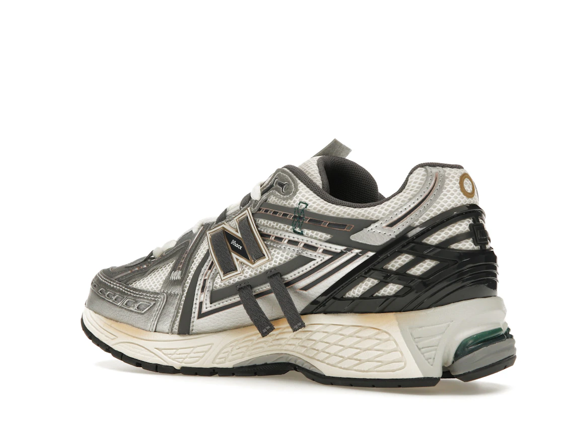 Vue 23 de New Balance 1906A Tech Explosion