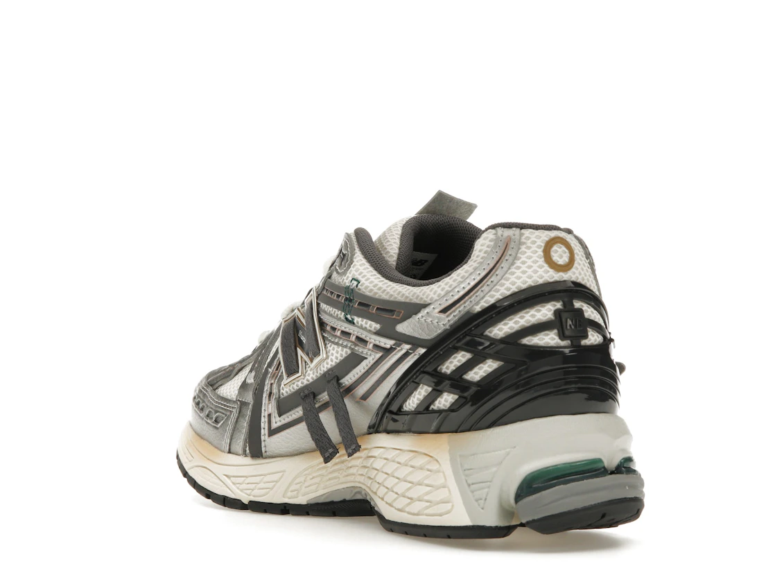 Vue 25 de New Balance 1906A Tech Explosion