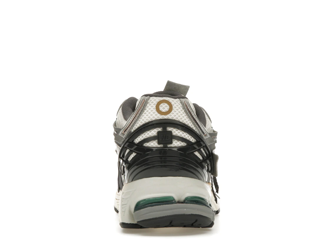 Vue 28 de New Balance 1906A Tech Explosion