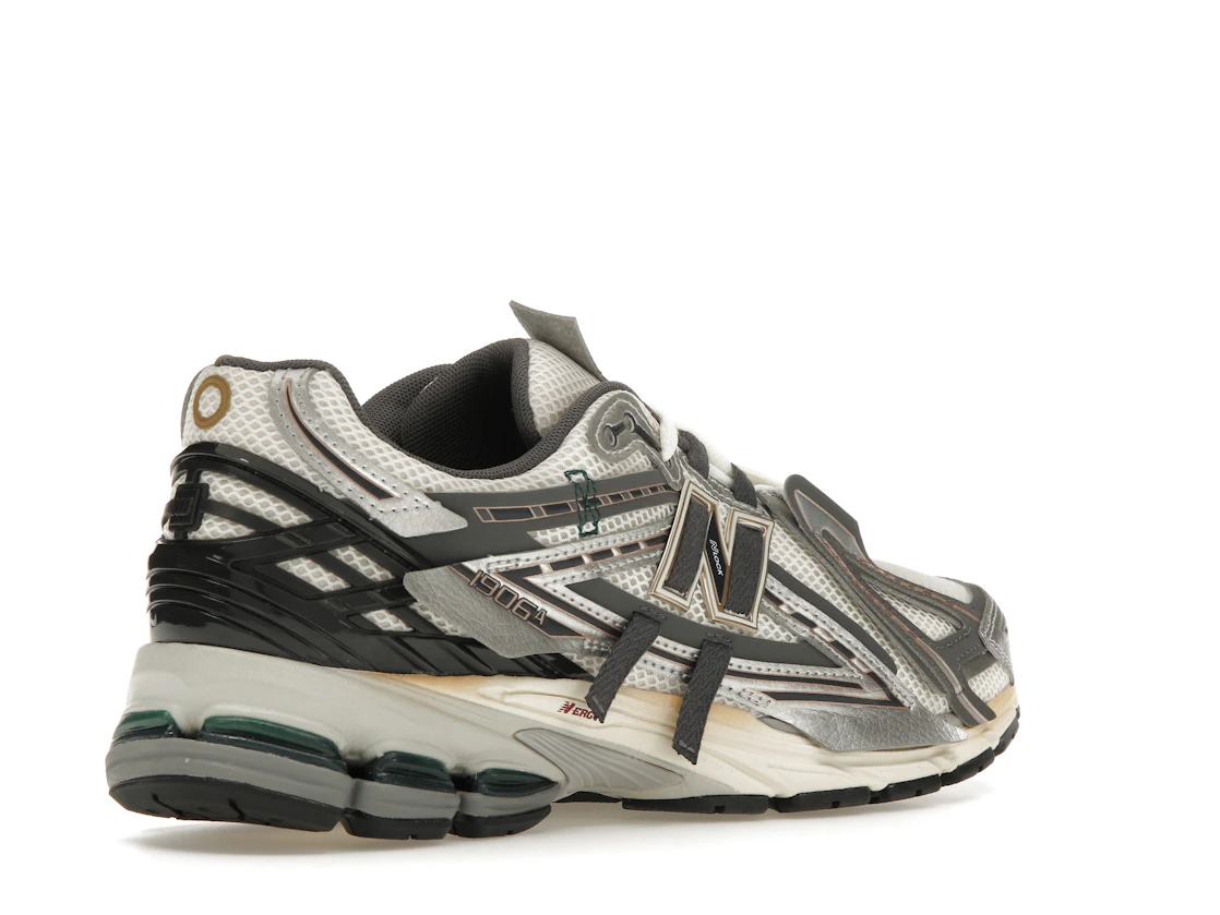 Vue 33 de New Balance 1906A Tech Explosion