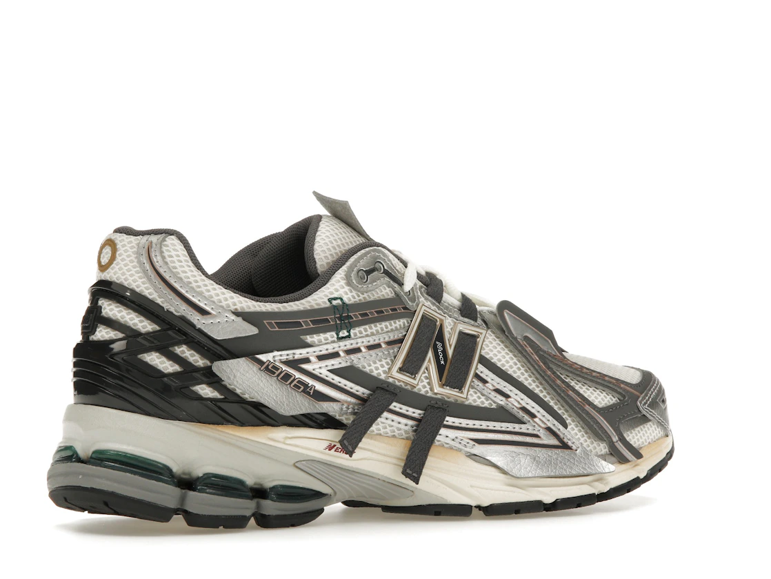 Vue 34 de New Balance 1906A Tech Explosion
