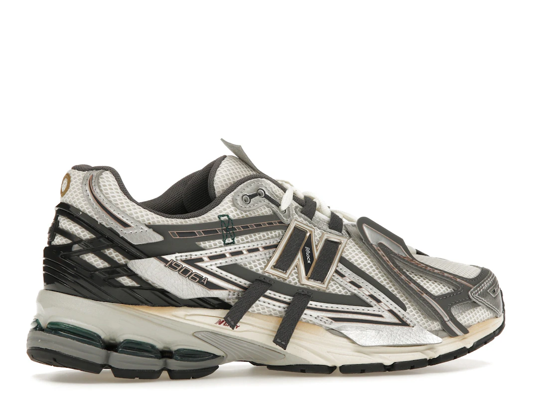 Vue 35 de New Balance 1906A Tech Explosion