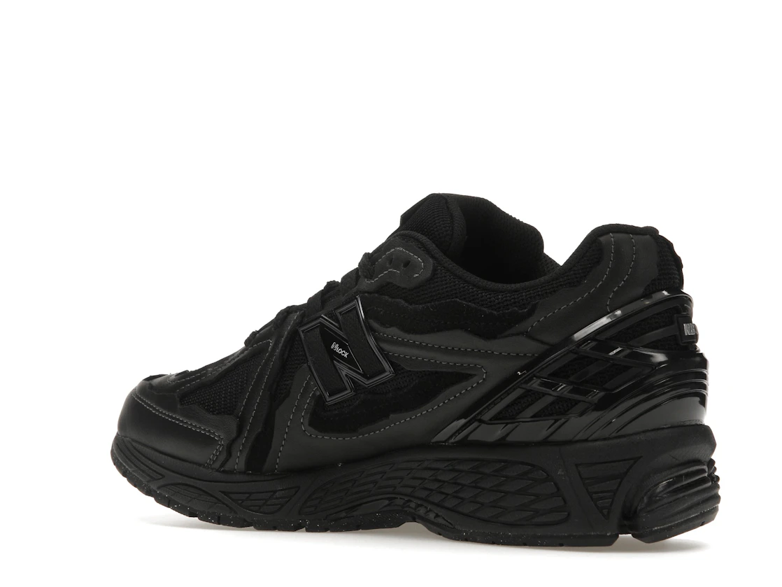 Vue 23 de New Balance 1906D Protection Pack Black Leather