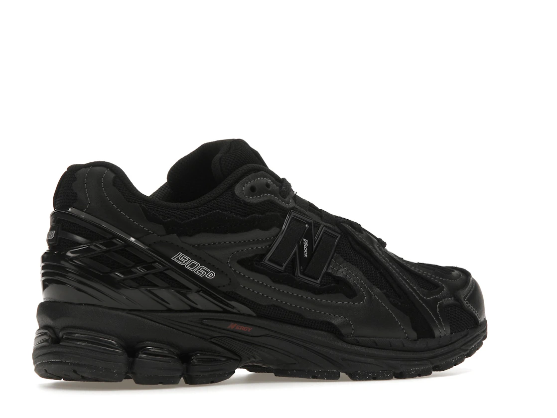 Vue 34 de New Balance 1906D Protection Pack Black Leather