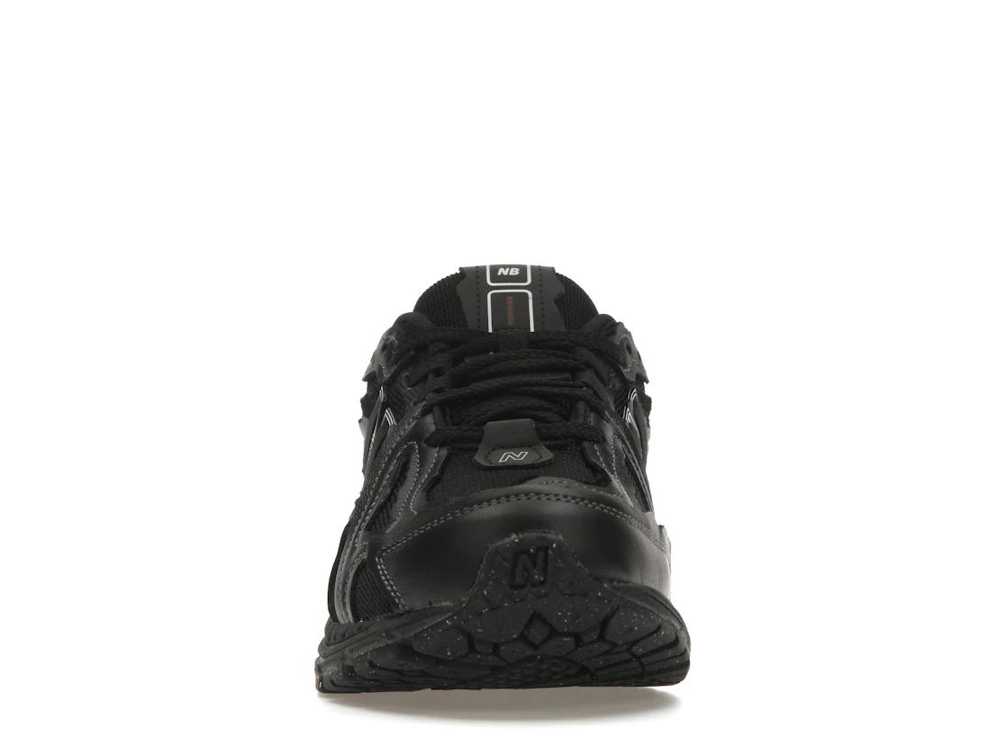 Vue 10 de New Balance 1906D Protection Pack Black Leather