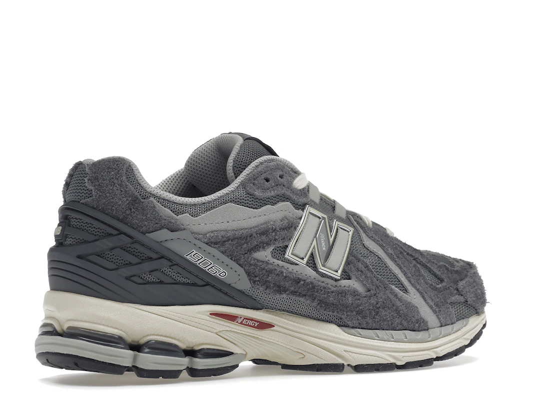 Vue 34 de New Balance 1906D Protection Pack Harbor Grey