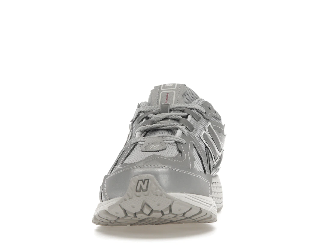 Vue 11 de New Balance 1906D Protection Pack Silver Metallic