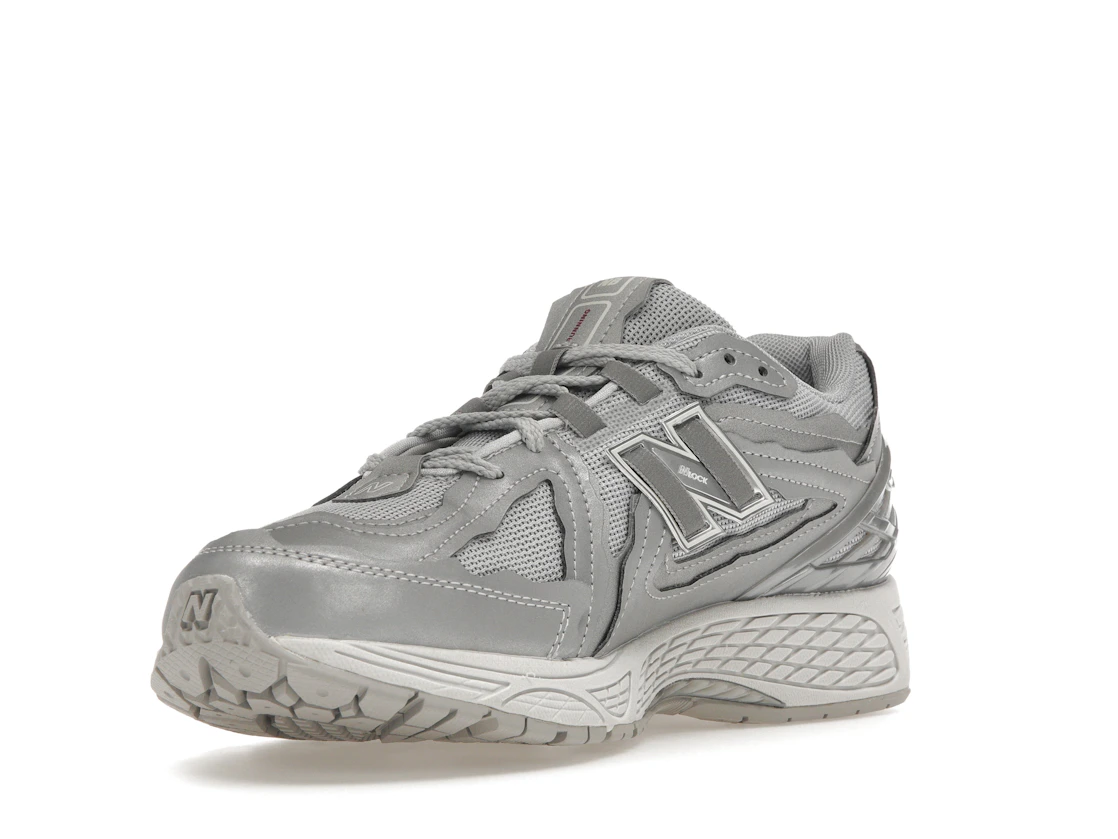 Vue 14 de New Balance 1906D Protection Pack Silver Metallic