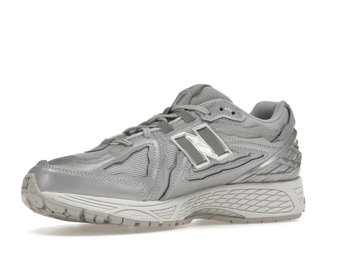 Vue 16 de New Balance 1906D Protection Pack Silver Metallic